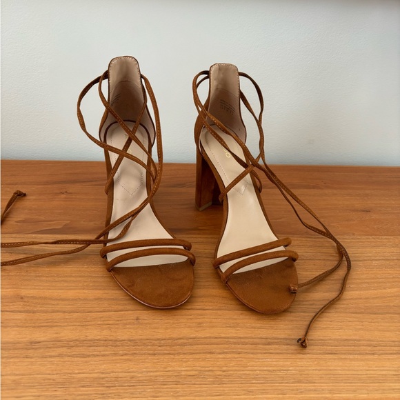 ALDO NYDERIA brown suede block heel sandal - Picture 3 of 9